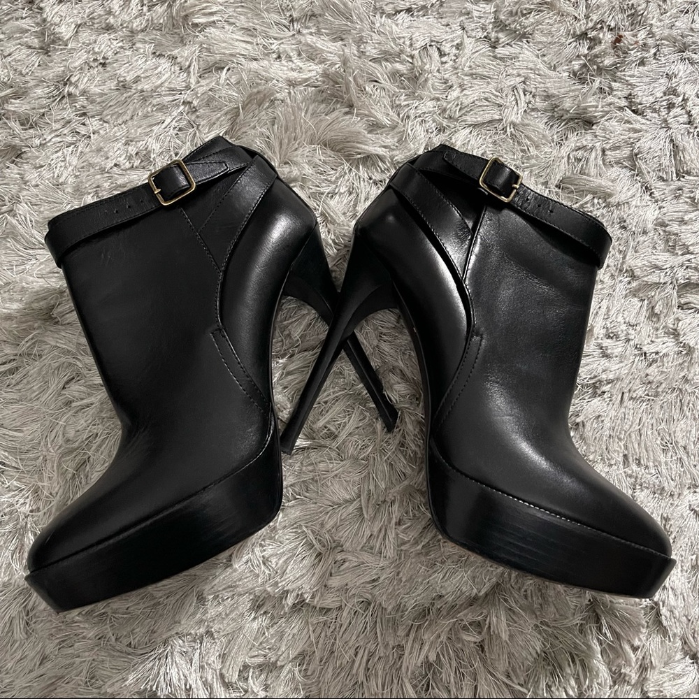 ❌SOLD❌BURBERRY ankle boots